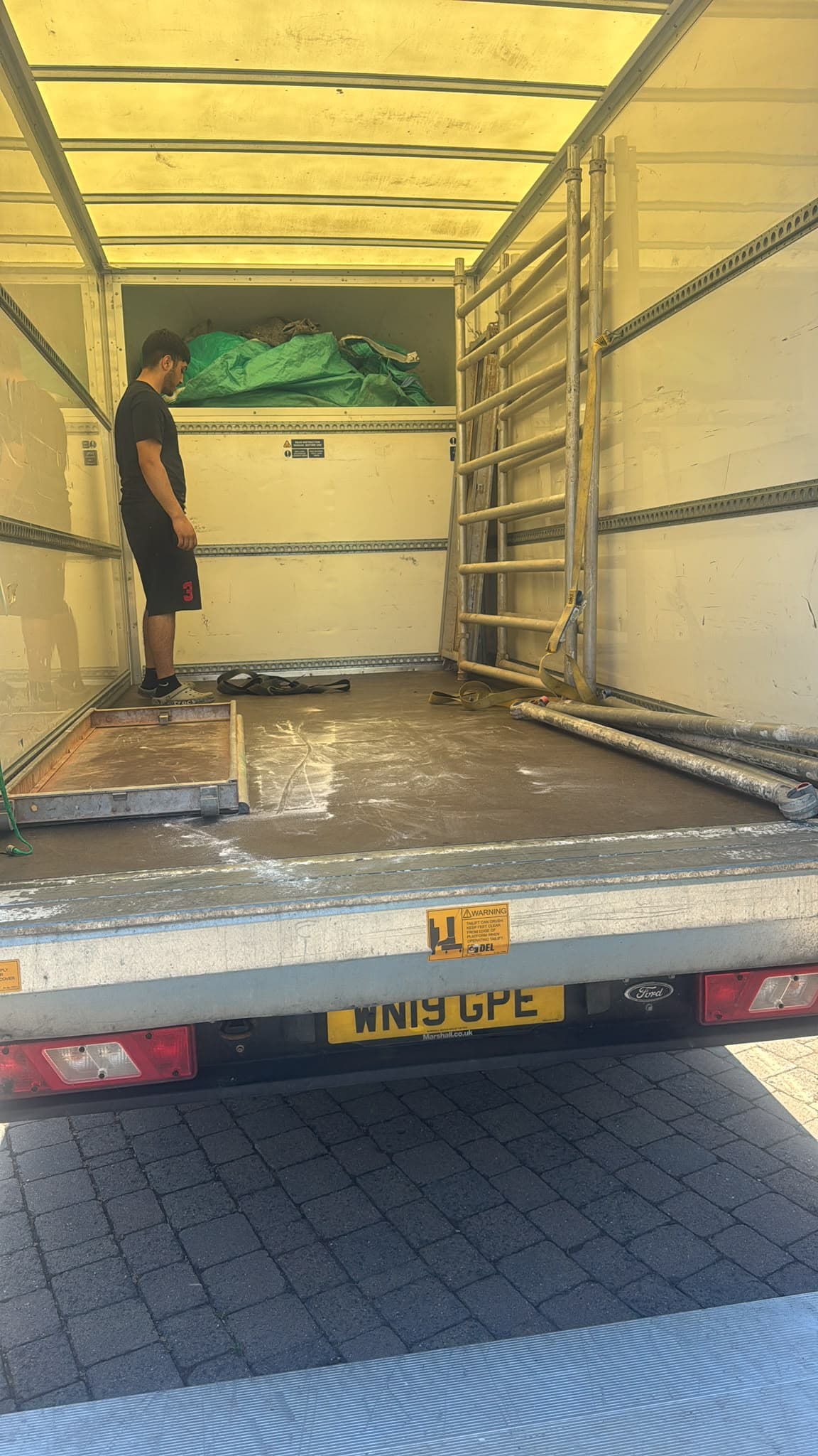 Luton van backed up to terraced house in St Albans for a second-floor removal