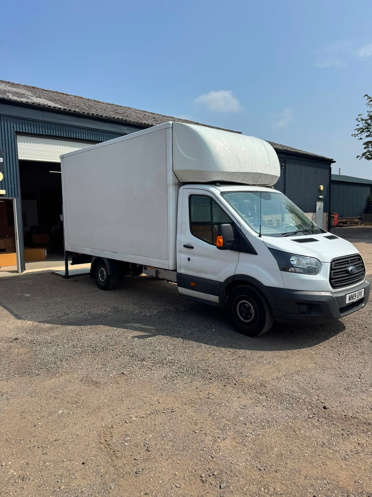 RayMovals Luton van ready to leave the yard for a man and van job